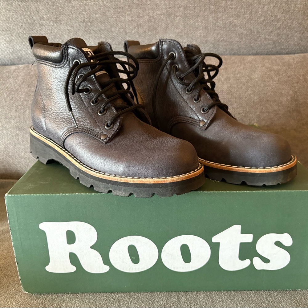 Roots Ladies Black Leather Tuff Boots